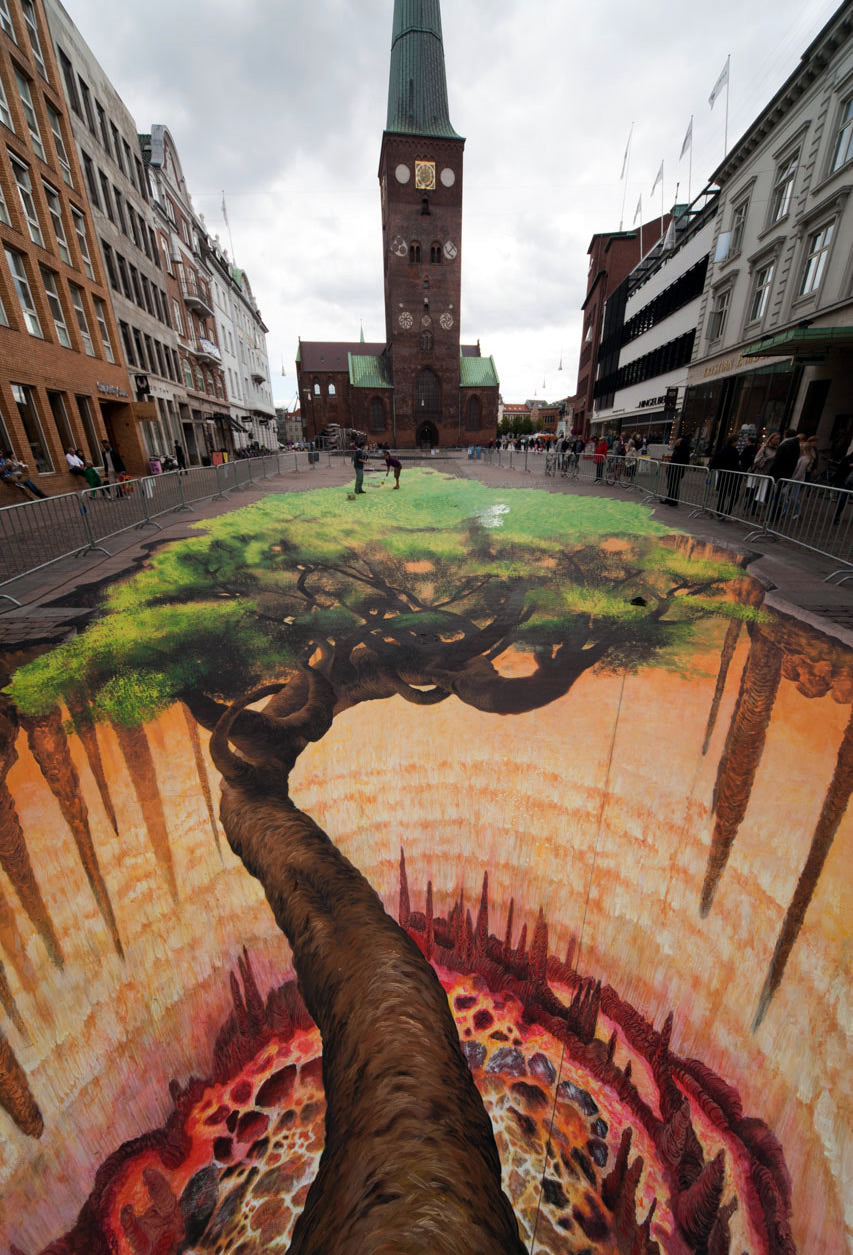 Árbol con fuego pintado en 3D.